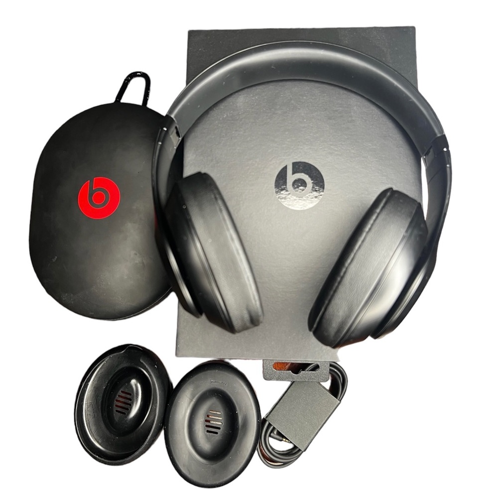 Beats by Dr. Dre Beats Studio 3 Wireless Noise Cancelling Headphones Matte Black